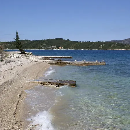 By The Sea Kneza, Korcula - 4337